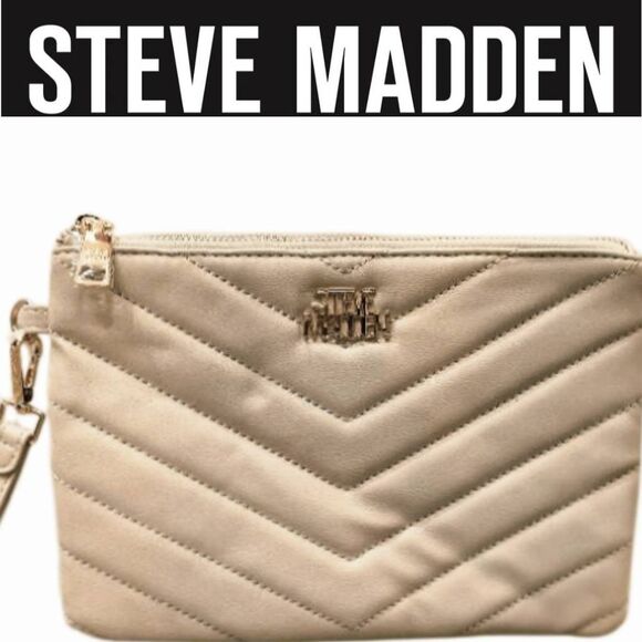 Steve Madden Chevron Quilted Wristlet- Oatmeal - Picture 1 of 7